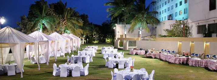 618/The Gateway Hotel Athwalines - Surat 05.jpg